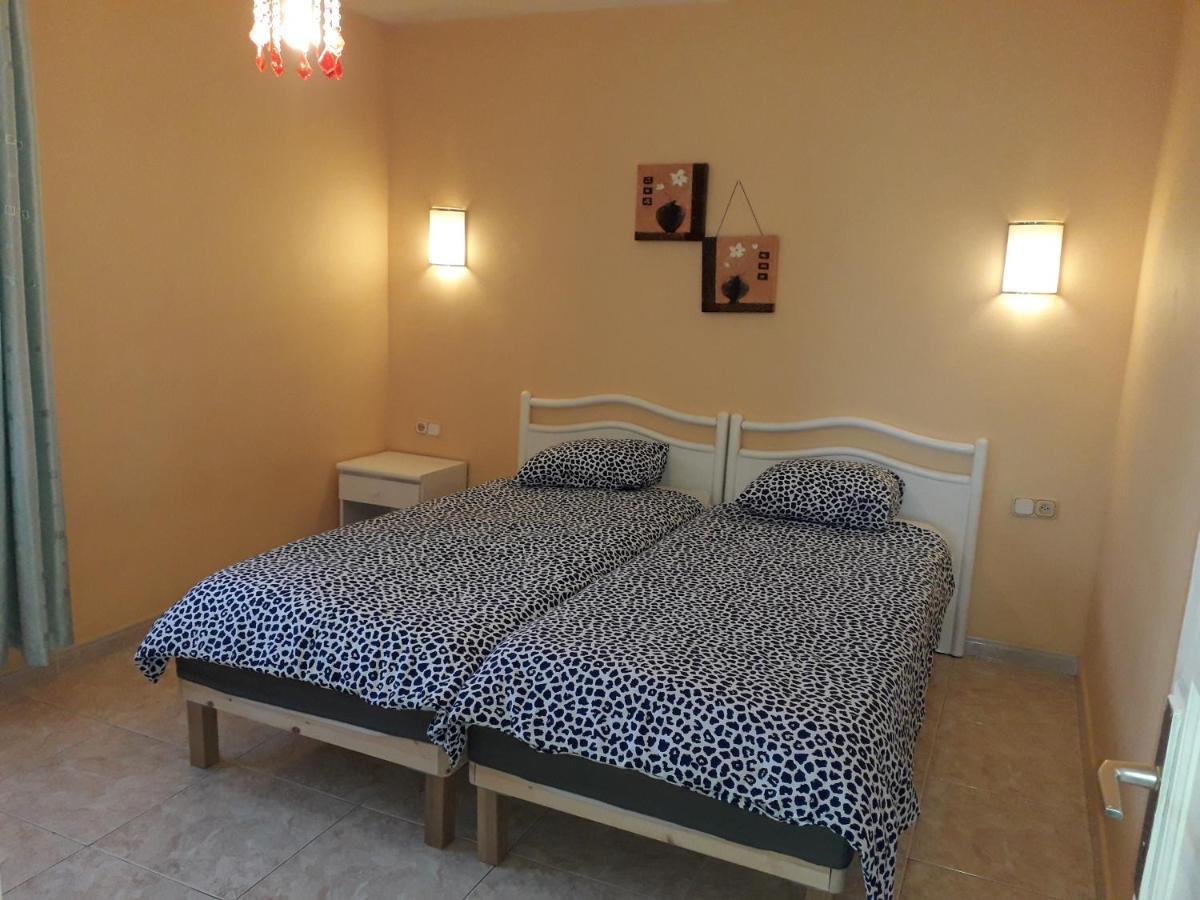 Sunny Self-Catering Apartment Costa Teguise, Lanzarote, Spain ภายนอก รูปภาพ