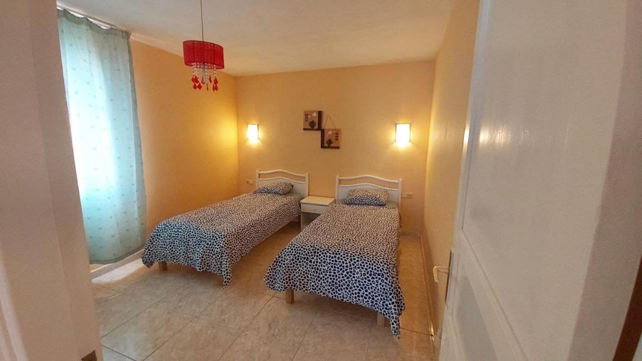 Sunny Self-Catering Apartment Costa Teguise, Lanzarote, Spain ภายนอก รูปภาพ