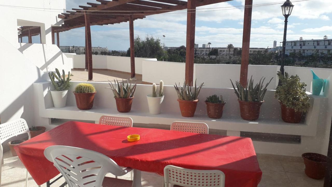 Sunny Self-Catering Apartment Costa Teguise, Lanzarote, Spain ภายนอก รูปภาพ